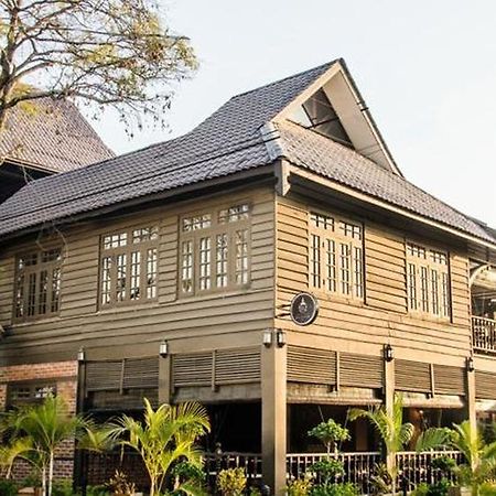 The Manor Hotel Nyaung Shwe Ngoại thất bức ảnh