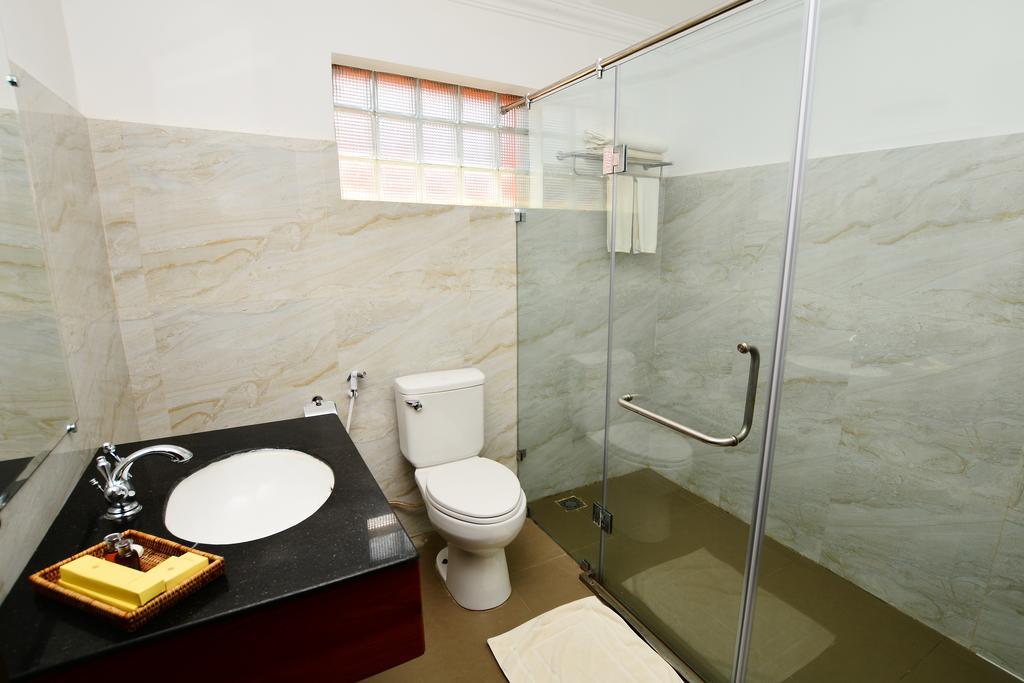 The Manor Hotel Nyaung Shwe Ngoại thất bức ảnh