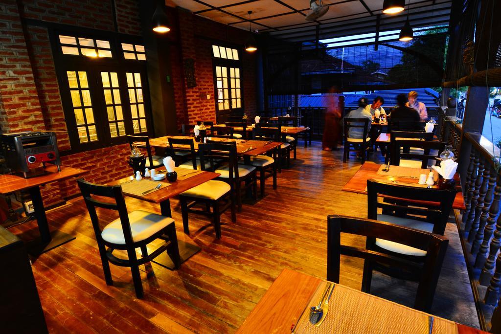 The Manor Hotel Nyaung Shwe Ngoại thất bức ảnh