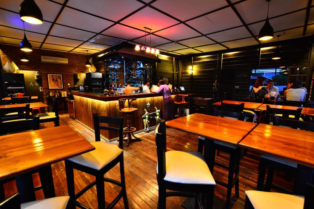 The Manor Hotel Nyaung Shwe Ngoại thất bức ảnh