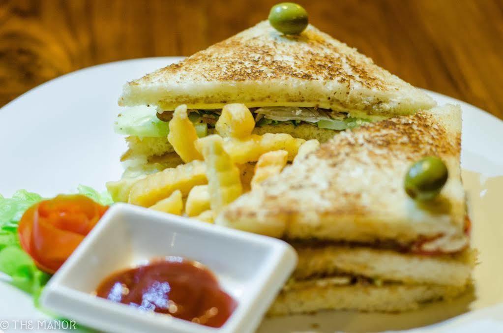 The Manor Hotel Nyaung Shwe Ngoại thất bức ảnh